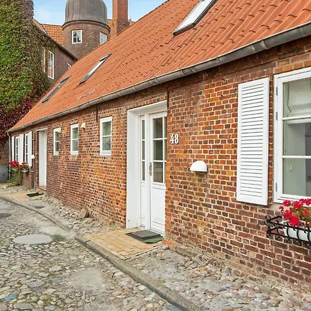 4 Bedroom Stunning In Holiday home Tonder