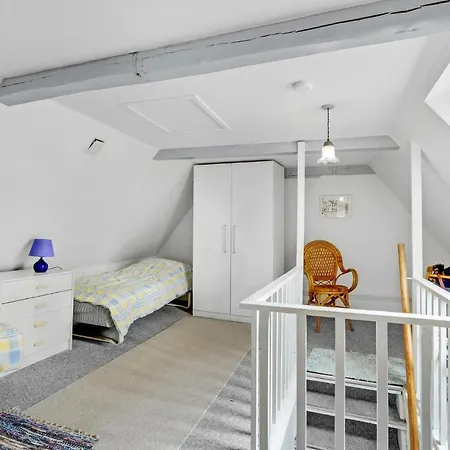 度假居 4 Bedroom Lovely In *