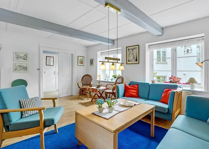 Nyaraló 4 Bedroom Lovely In Tønder