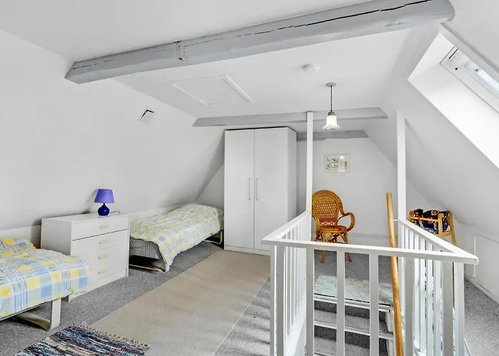 Holiday home 4 Bedroom Lovely In *