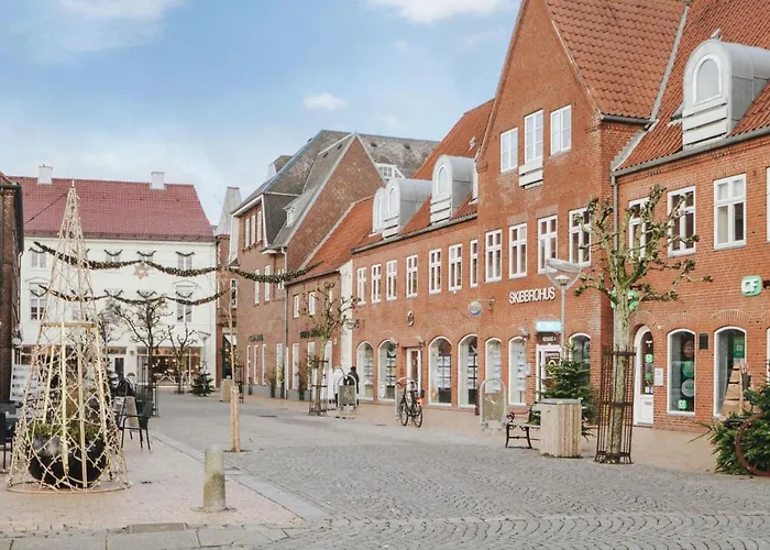 4 Bedroom Lovely In Nyaraló *